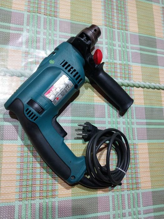 электро дрель makita HP 1620 ударная