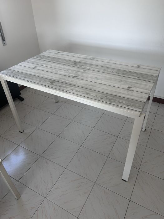 Conjunto 4 cadeiras + mesa IKEA