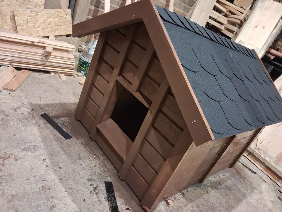 Buda dla psa duża owczarek niemiecki