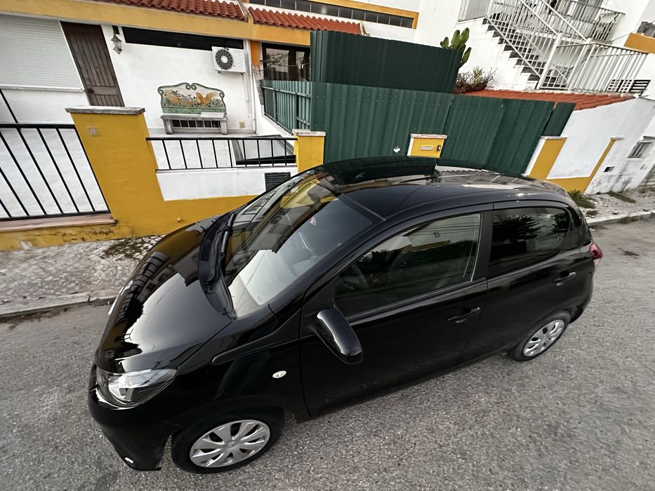 Peugeot 108 1.0 a Gasolina | 2017 | Económico | AC | Caixa Manual — photo 4