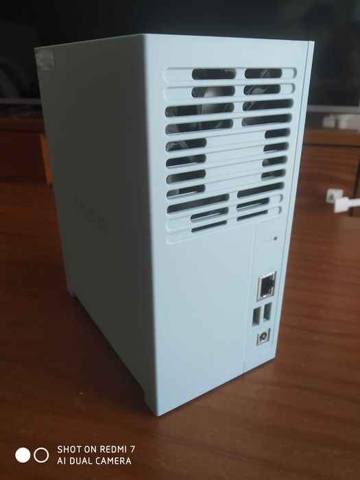 NAS QNAP TS-230 Usado em Ótimo Estado (Sem Discos)
