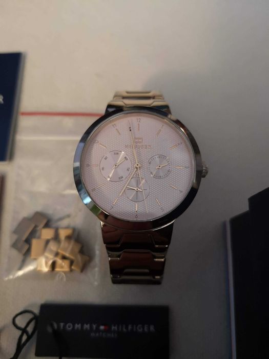 Zegarek damski Tommy Hilfiger różowe złoto