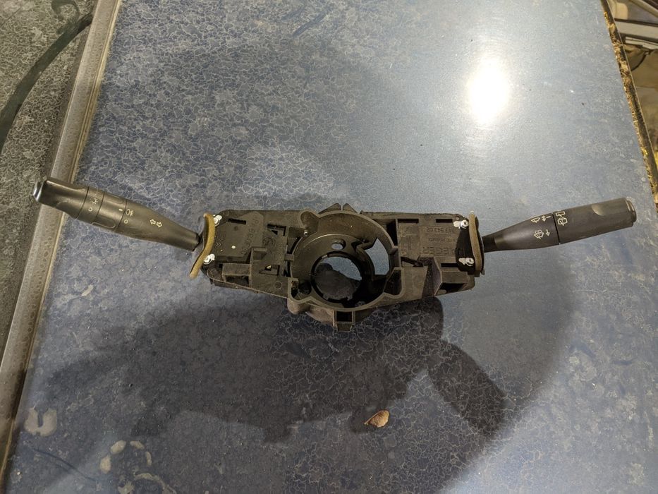 Переключатель поворотов тубус Peugeot 206 Пежо