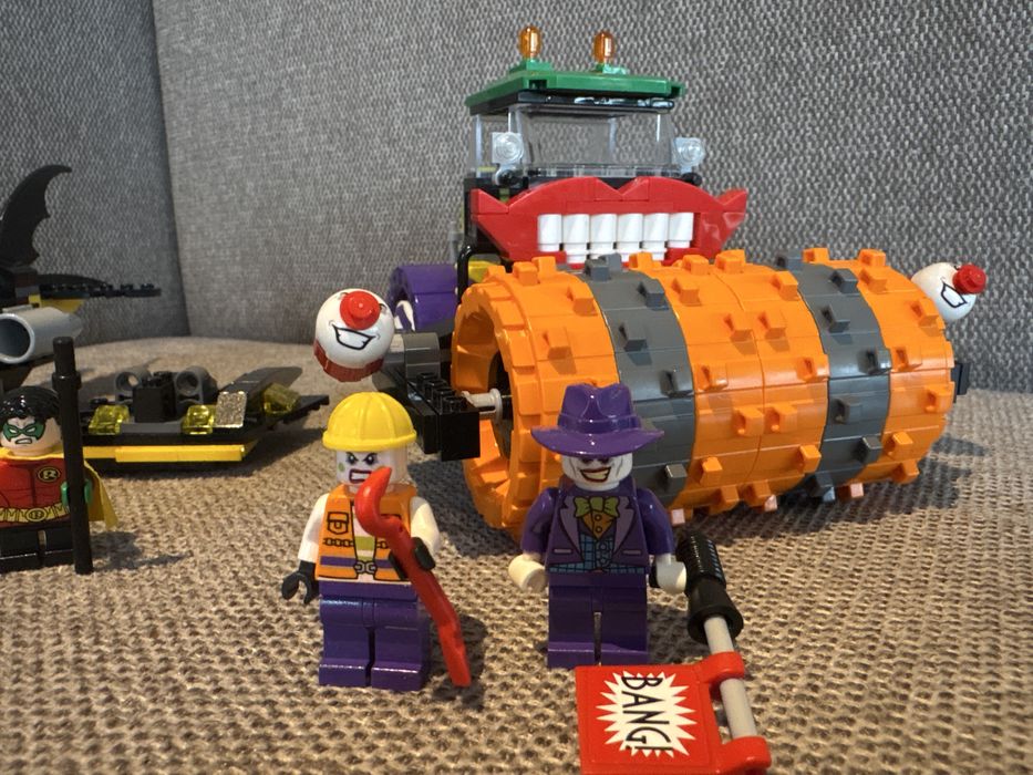 Lego 76013, Batman™: Parowy walec Jokera