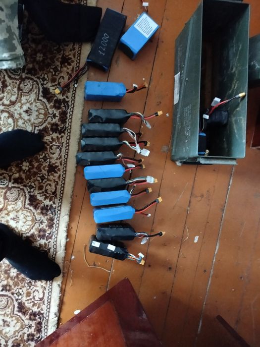 Батареї до фпв 6s2p