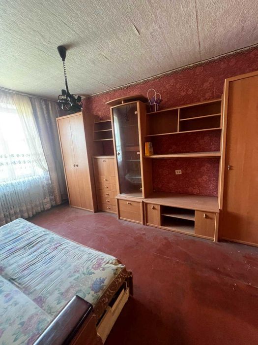 Продам 1 кімнату (блок-секція)