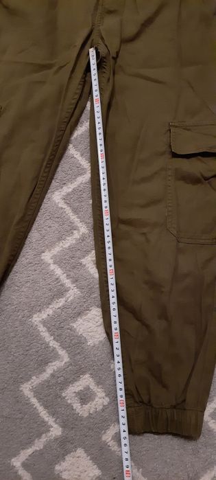 Spodnie Cropp cargo damskie rozm.36
