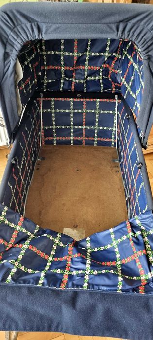 Wózek dziecięcy retro