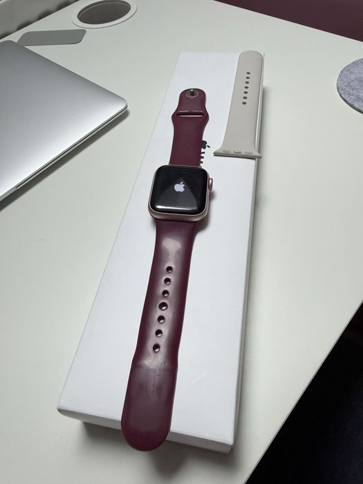 Apple Watch SE  40 mm