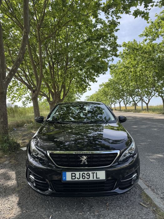 Peugeot 308 SW - Dezembro 2019 - 238.000 km