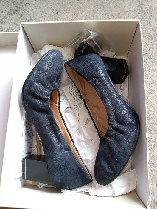 Świetne damskie buty roz.  36 Zamszowe.. Laso