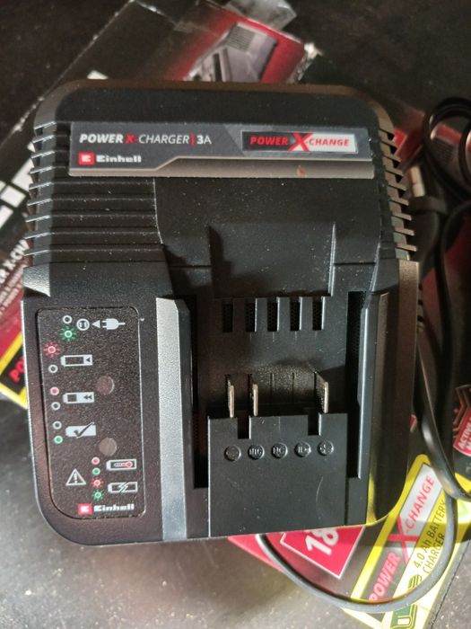 Продам зарядний пристрій для акомулятора    єлектроіструмента   Einhel