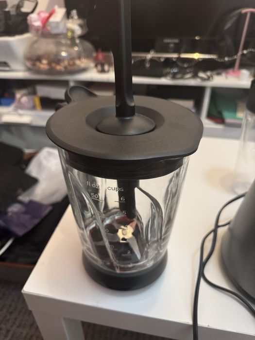 Liquidificadora Bosch 1200W 2L – usada 5x, sem caixa