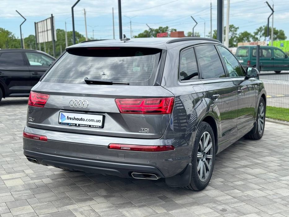 Audi Q7 2018 freshauto
