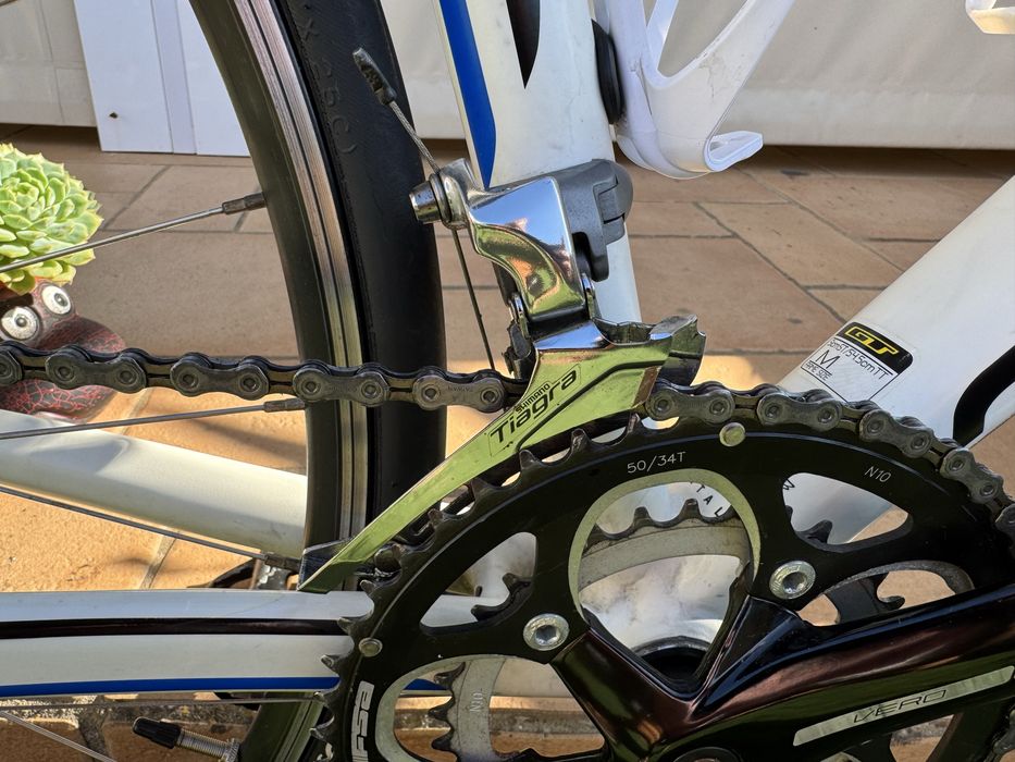 Bicicleta de estrada GT Series 3
