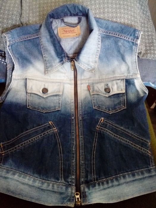 Kamizelka firmy Levis