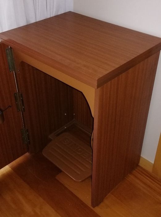 Máquina de costura Singer Zig Zag 247C