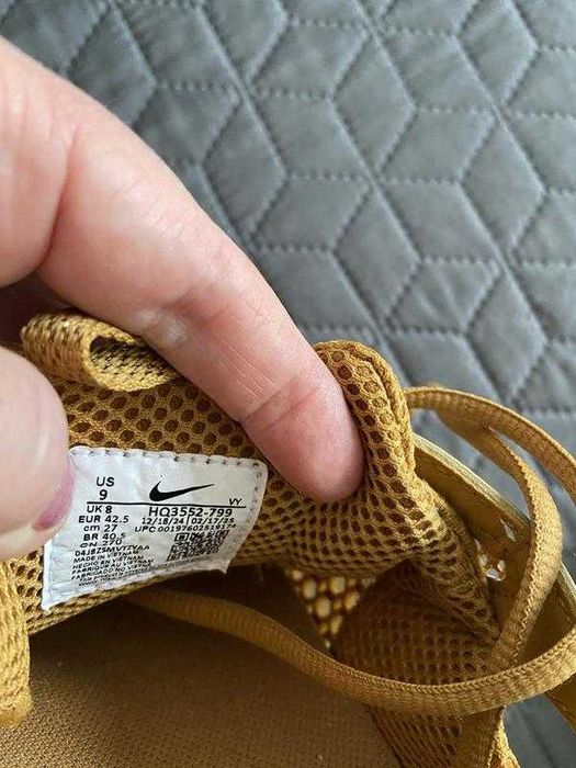 Нові оригінальні кросівки Nike