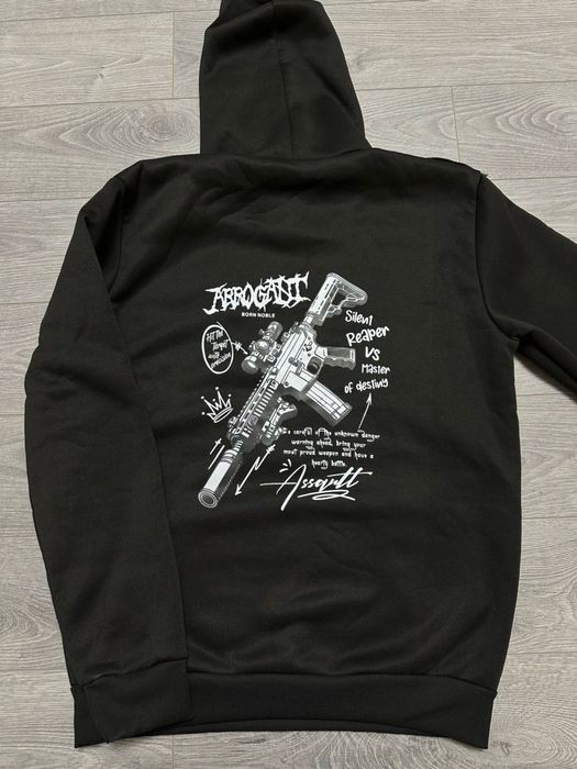 Одяг з принтом світшоти худі футболки