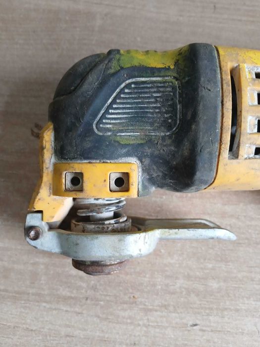 8Narzędzie wielofunkcyjne DeWalt DWE315 (300W) – Sprawne