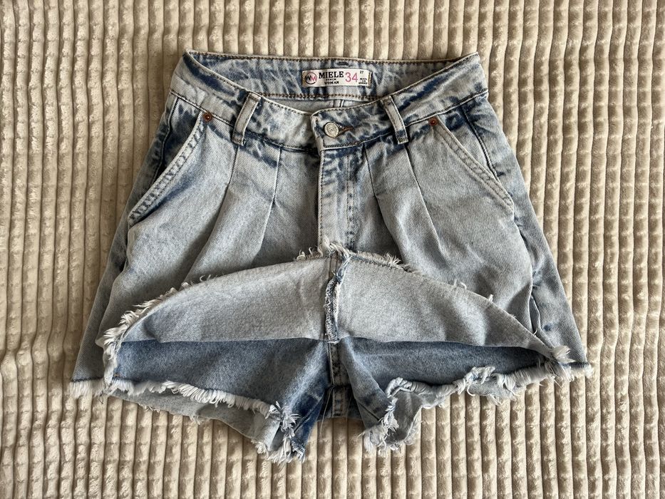 Джинсові шорти з імітацією спідниці