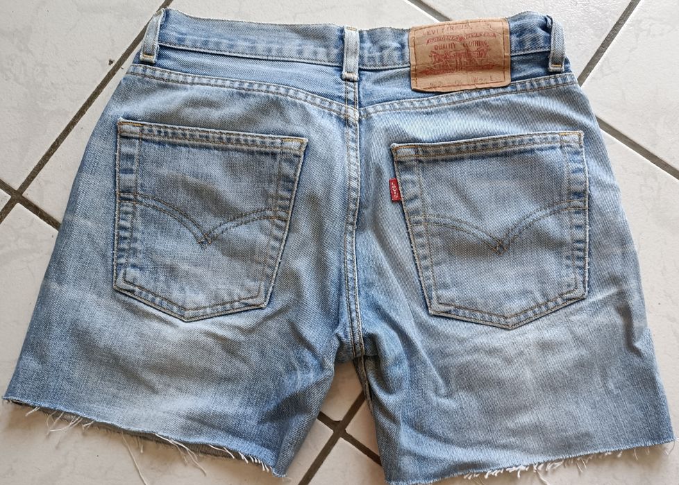 Calções Levi's originais