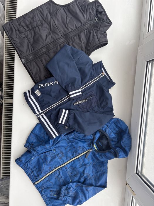 Куртка вітрівка на весну, жилетка на хлопчика 2 роки  92-98