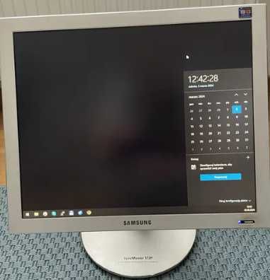 Monitor Samsung 17 obrotowy ekran pion i poziom