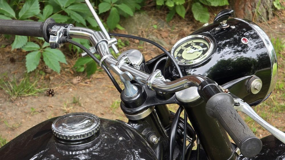 BMW R25 R25/3 klasyk pięknie odrestaurowany z dokumentami sprawny R26 R27