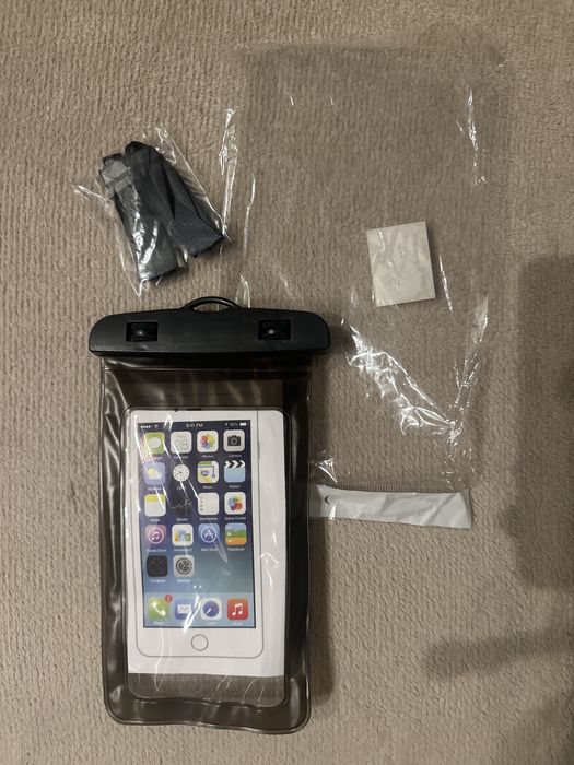 wodoodporne etui na telefon. Nowe