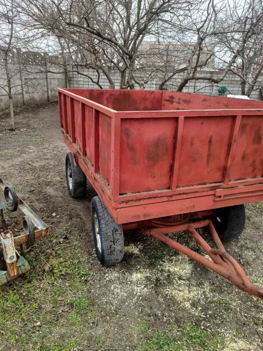 Причіп для трактора, самосвала, самоскид