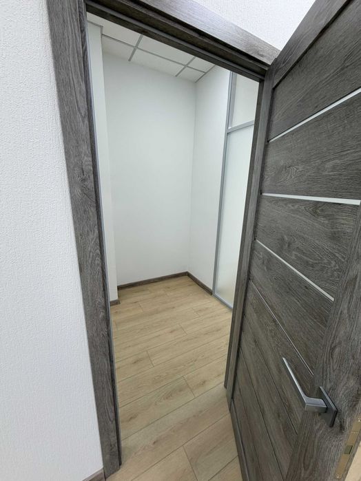 БЕЗ%, Оренда офісу, м. Лівобережна, вул. Раїси Окіпної 4Б, 87 м², 2 хв до метро