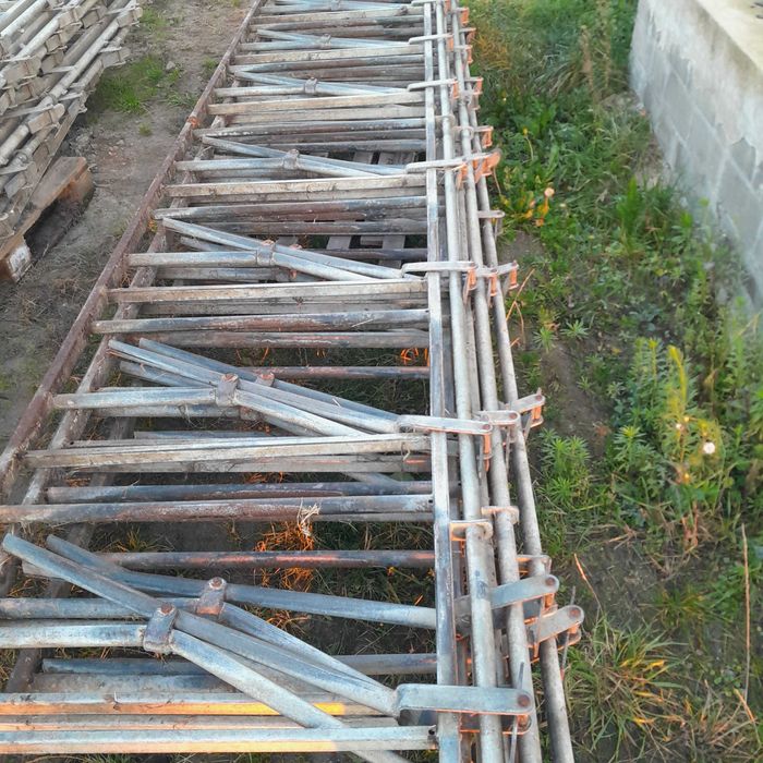 Drabiny paszowe , wygrodzenia  agrafki