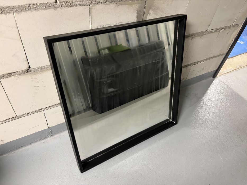 Kwadratowe  lustro 60/60cm - stan bdb