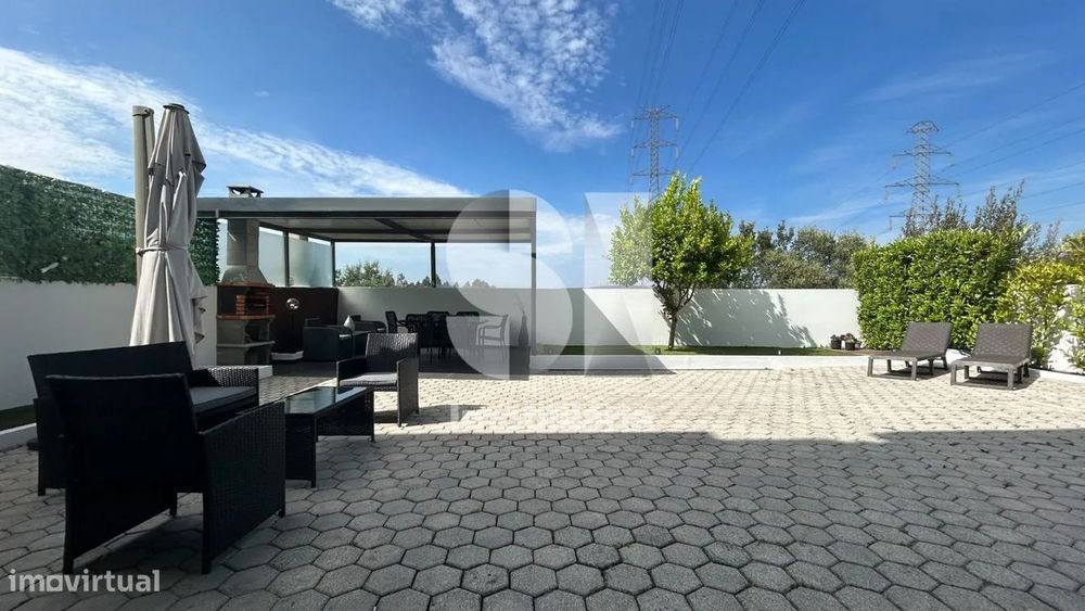 Moradia T3+1 Remodelada em Campo, Valongo