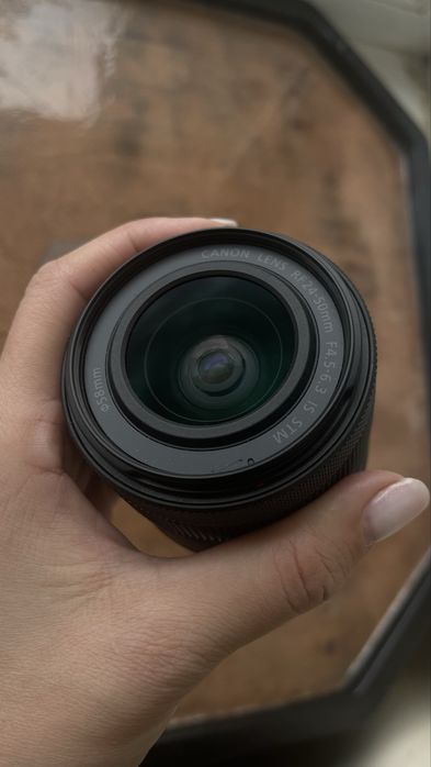 Обʼєктив canon 24-50 на беззеркальну камеру