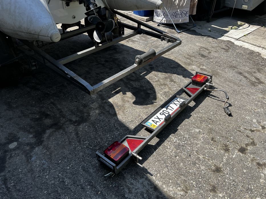 Лодка моторная RIB с мотором и лафетом катер човен