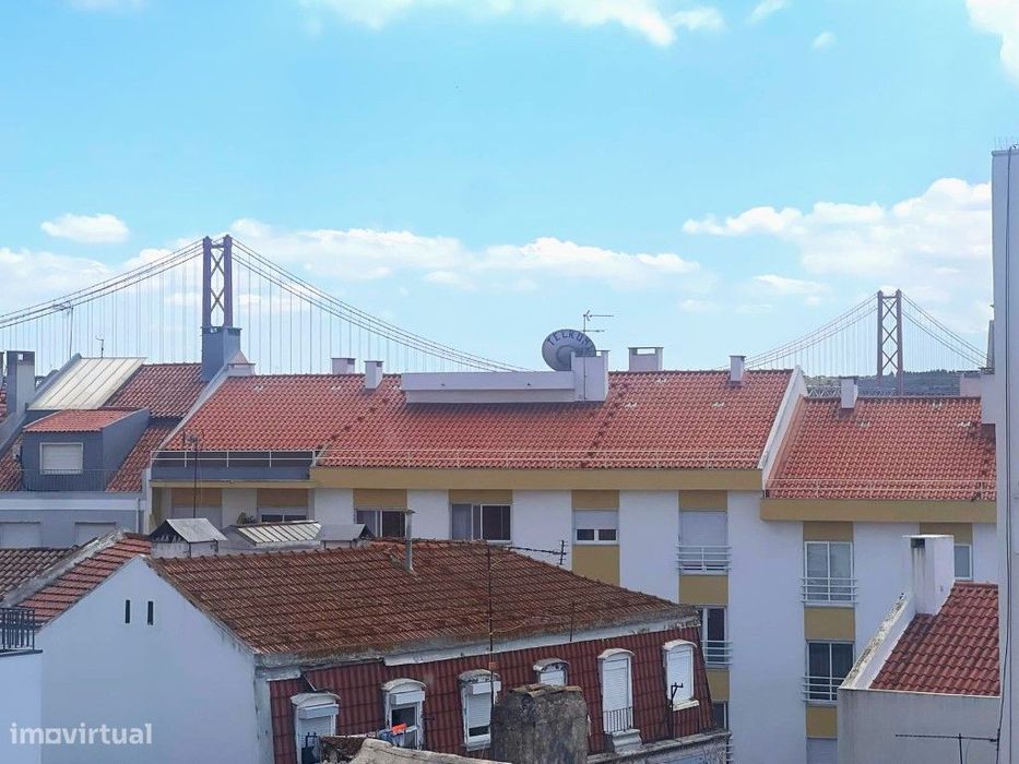 Apartamento T2 remodelado | Ajuda