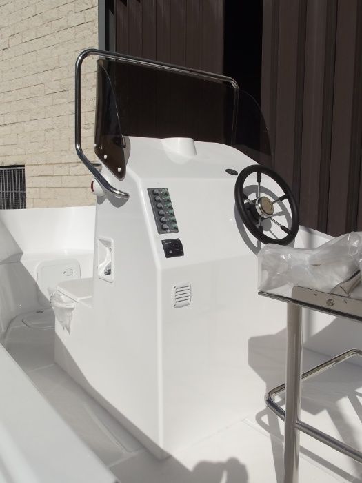 Consolas de comando Levant para embarcações