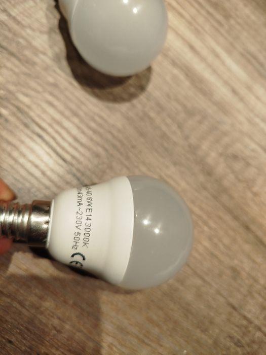 Żyrandol lampa sufitowa z żarówkami