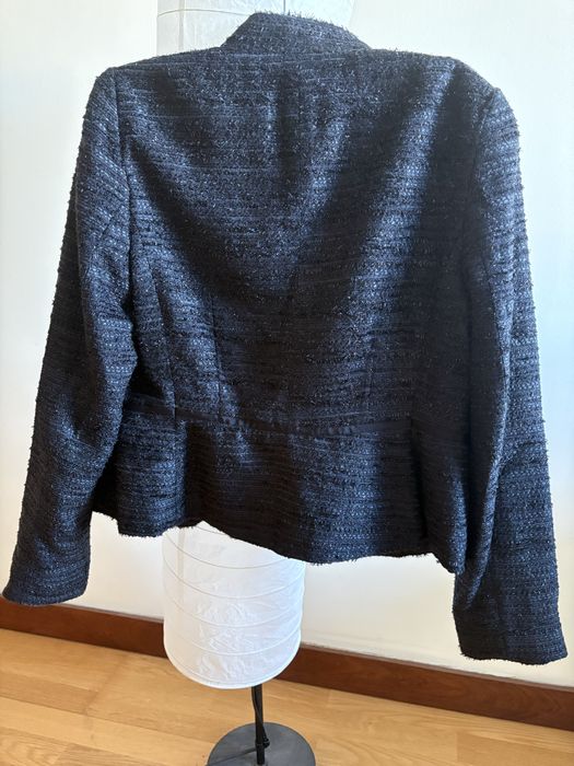 Casaco tweed com etiqueta