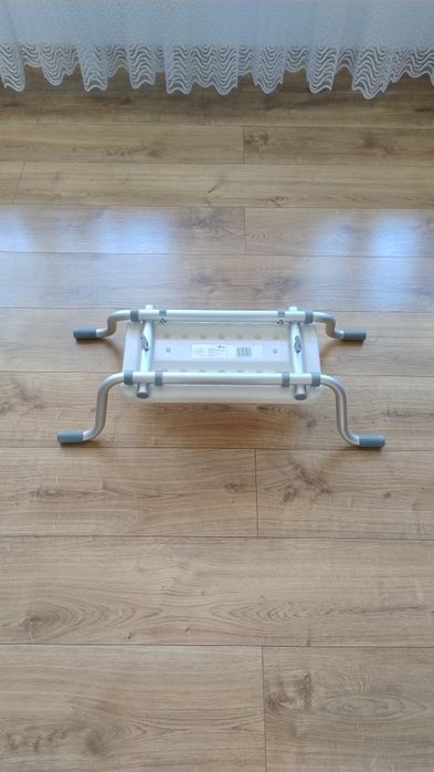 Ławeczka do wanny regulowana