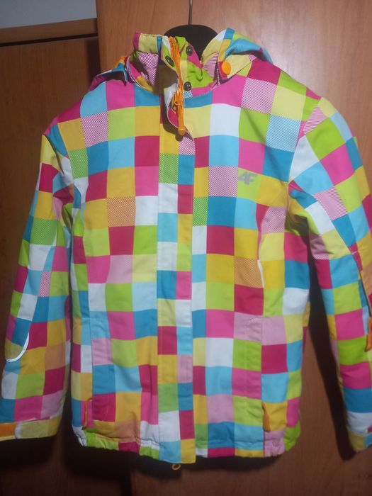 Kurtka 4F rozmiar 134