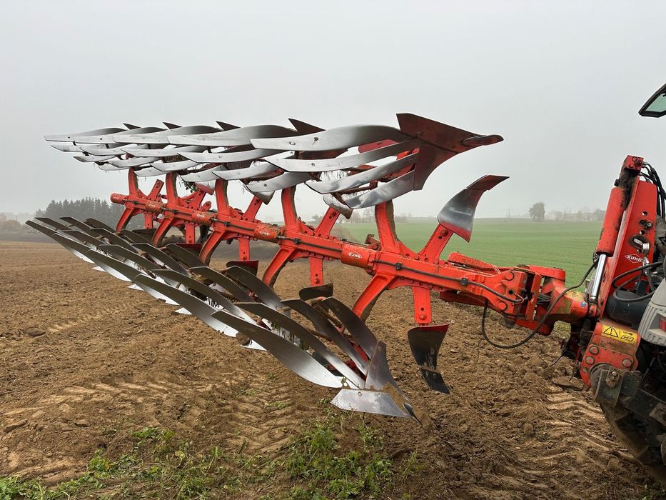 Kuhn Pług 5 skibowy obrotowy Kuhn Vari master 152 vario