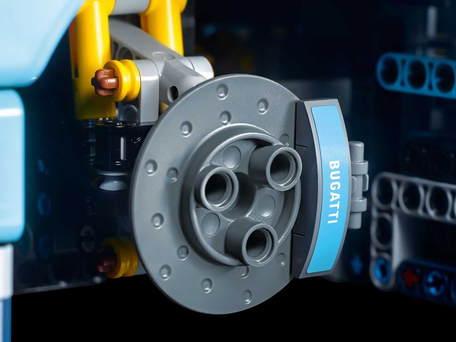 Lego Technic Bugatti Chiron novo em caixa selada - 42083
