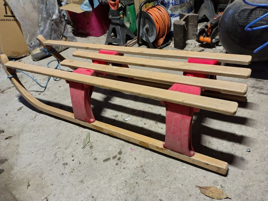 Sanki drewniane nowe