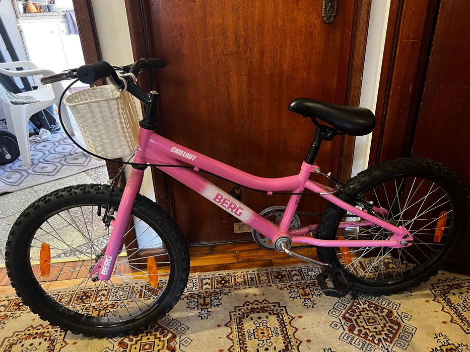 Bicicleta infantil usada poucas vezes