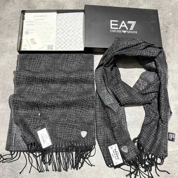 Шарфи Emporio Armani
