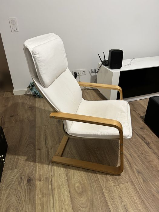 Cadeira Poltrona - IKEA -  Relax em Madeira com Almofada