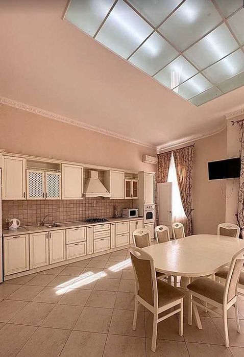 4+-rooms apartment apartment by the address st. Kulikovo pole pl Oktyabrskoy revolyutsii pl (area 420 m²) - Atlanta.ua - photo 6